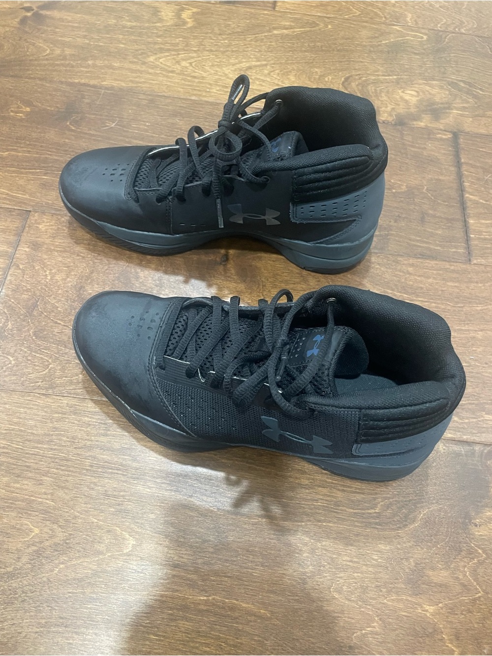 Under Armour Black Mid-Top Training Sneakers